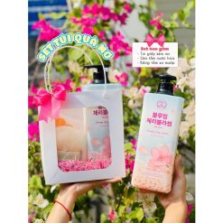 (Quà Tặng 20/11) Set Sữa Tắm On The Body Hoa Anh Đào (1 Sữa Tắm + Bông Tắm + Túi Giấy)