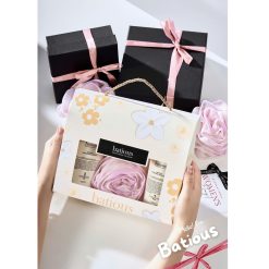 (Quà Tặng 20/10) Set Quà Batious Trắng (1 Cặp Gội Xả + 1 Bông Tắm Hoa Hồng + 1 Hộp Quà)